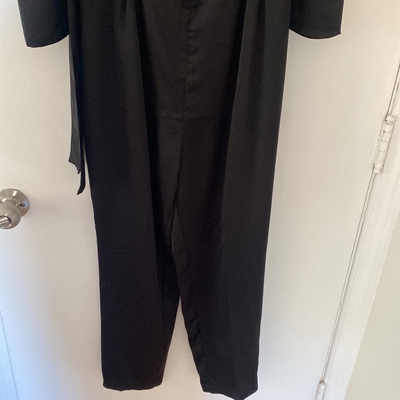 Women’s black Dynamite jumper - Picture 5 of 5